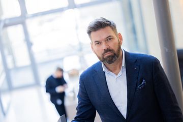 TØFFE TIDER: - Det er mørke skyer i horisonten for norske bedrifter, sier Steinar Nielsen, administrerende direktør i Intrum Norge.