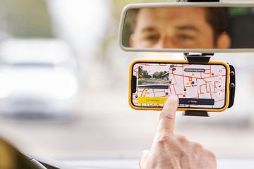 vialytics sichert sich 8 Millionen Euro, um mit KI das Straßenmanagement in Kommunen effizienter zu machen
