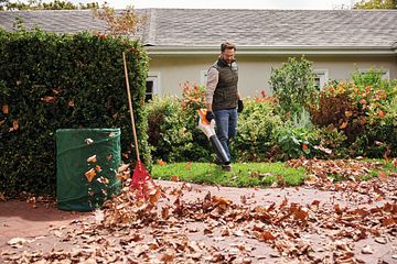 STIHL presenterer to nye batteridrevne løvblåsere – BGA 30 og BGA 50 – som er designet for å gjøre hagearbeidet både effektivt og komfortabelt. 