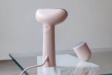 Cirrus 3 Iron Steamer and Pilo 2 Fabric Shaver in the new Rose color.