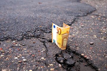 Das 500-Milliarden-Euro Sondervermögen hilft gegen den Investitionsstau auf Deutschlands Straßen.