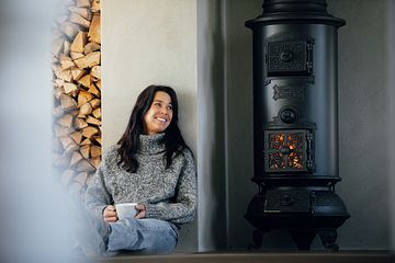 Hemma hos Magdalena Forsberg: Kaminen som sprider värme och stil