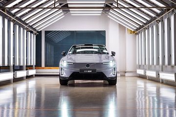 Produktionen af Volvo ES90 er nu gået i gang.