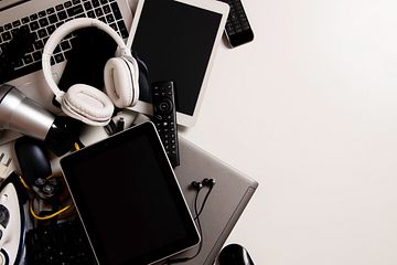 72% av svenskarna är positiva till begagnad teknik på jobbet