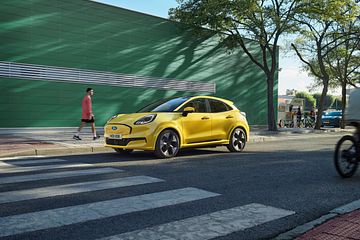 Ford představuje atraktivní nabídky pro elektromobily. Elektrická Puma Gen-E nově stojí od 699 000 Kč.