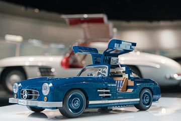 Mattel Brick Shop™ präsentiert erste Produktlinie in Zusammenarbeit mit Hot Wheels®