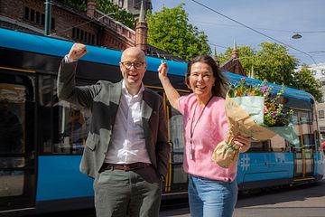 Peder Lofnes Hauge, leiar i Noregs Mållag og direktør for kommunikasjon og samfunnskontakt, Elisabeth Skarsbø Moen. Foto: Thomas Brun NTB