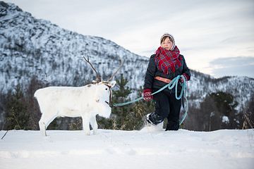 Máret Rávdná Buljo er Hurtigrutens nye kulinariske ambassadør.