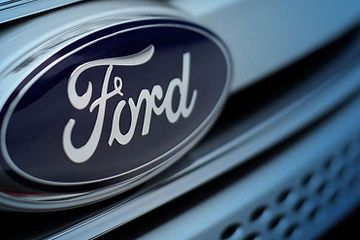 Ford sikkerhedsindkalder Kuga Plug-in Hybrid til softwareopdatering (24S79) 