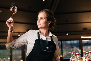 Restaurantchef og sommelier, Mai Seiberg løfter smagsoplevelsen med en unik alkoholfri drikkemenu.