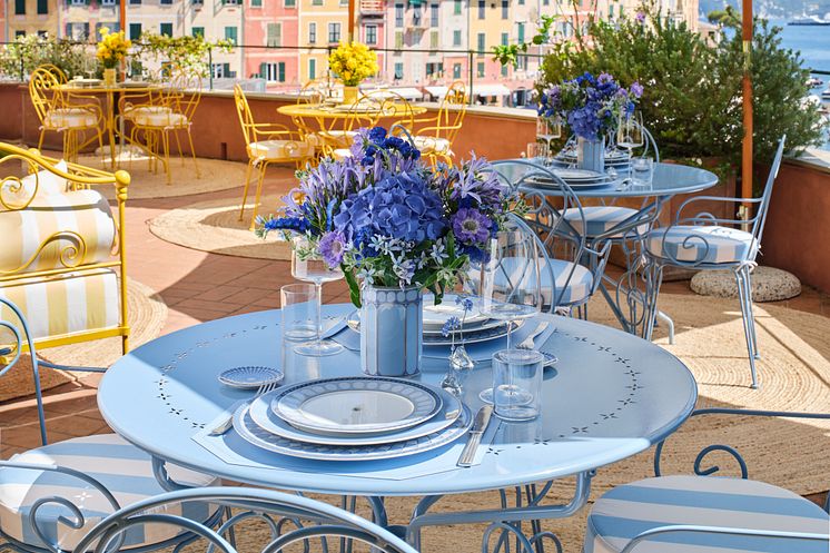 Swarovski x Rosenthal SIGNUM collection on the terrace of Cracco Restaurant Portofino 