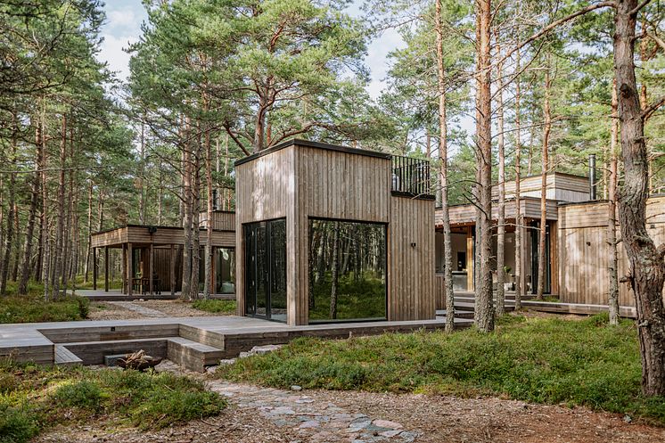 Das Dirhami Nature Resort ist mehr als ein Rückzugsort – es ist ein Beispiel für zukunftsweisendes, nachhaltiges Bauen mit Kebony