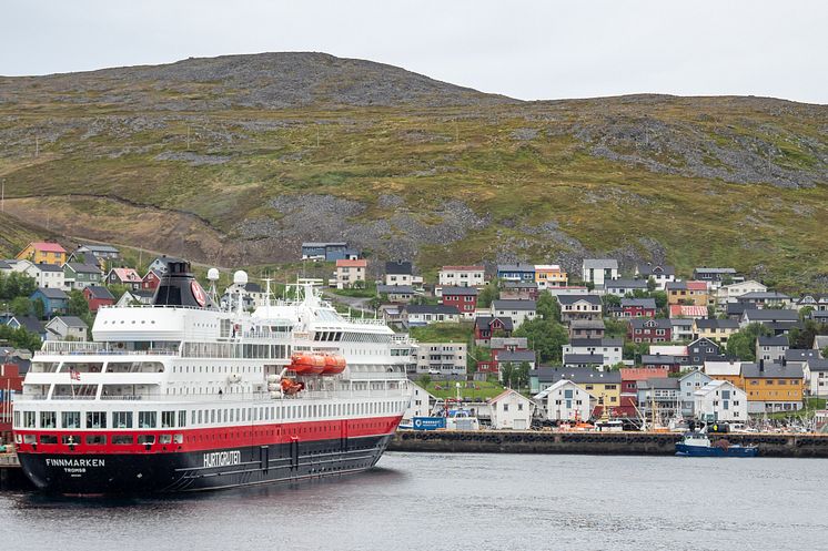 MS Finnmarken in Honningsvåg, Norway. Photo: Espen Mills / Hurtigruten