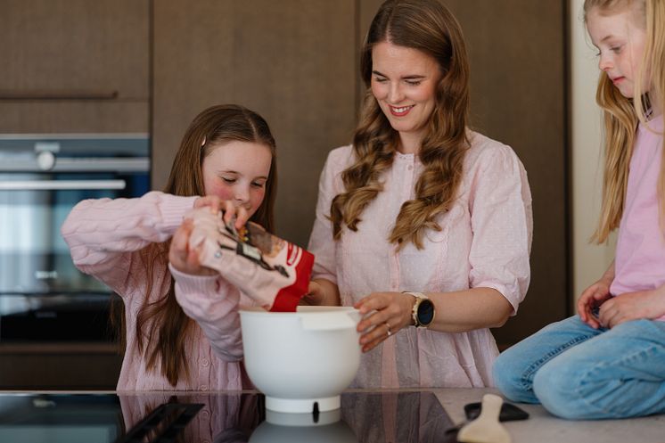 IKKE LENGRE REGNET SOM JUKS HVIS DU BAKER MED KAKEMIKS