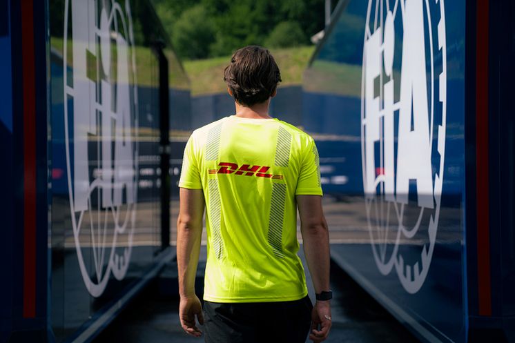 DHL inngår globalt logistikkpartnerskap med FIA. Transport, oppsett og vedlikehold av essensiell infrastruktur.