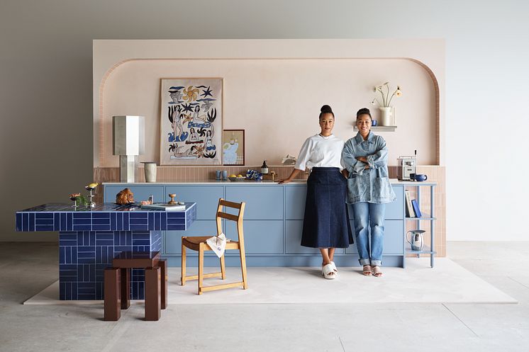 Vedum presenterar samarbete med kreativ designduo: vill få fler att inreda färgstarkt och personligt  