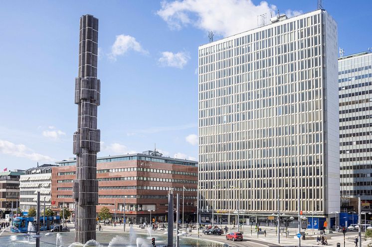 Space arena i Sergelskrapan som Stureplansgruppen öppnar i augusti för nya upplevelser bjuder på en unik 20 meters bred bildskärm med avancerad sändningsteknik och imponerande visuell upplevelse.
