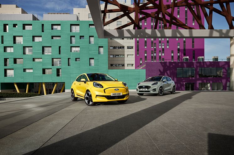 Ford løfter nu sløret for priserne på ny 100 % elektrisk Ford Puma. Ford Puma Gen-E sætter en ny standard i klassen, når det kommer til bagageplads og energiforbrug. Priserne begynder fra 229.990 kr. for en veludstyret Puma Gen-E