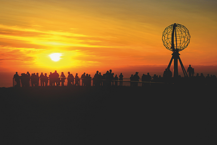 Best Places to See the Midnight Sun in Northern Norway – A Complete Guide
