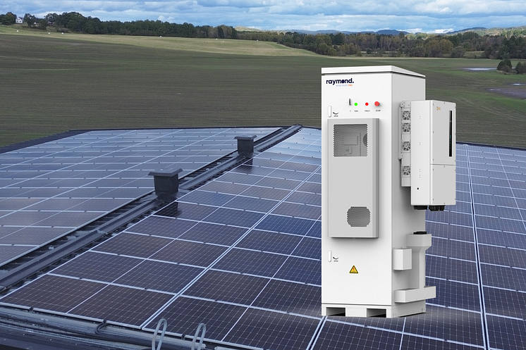 Solid State PRO - skalbart batterilager med kapacitet från 64,8 kWh till 777,6 kWh.