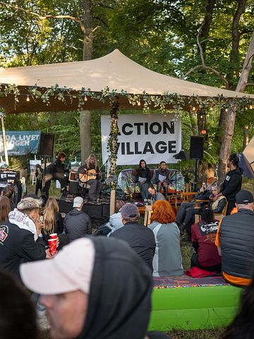 Action Village återvänder till Rosendal Garden Party – och festivalen mobiliserar för att skydda Sveriges sista skogar