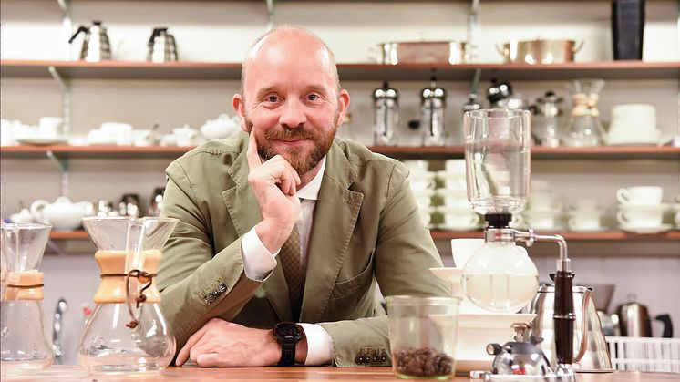 Henrik Scander, lektor vid Restaurang- och hotellhögskolan i Grythyttan, studerar det svenska fikafenomenet.