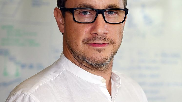 Daniel_Ellison.jpg