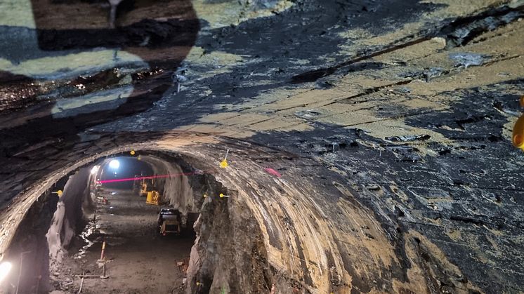 Kronstadtunnelen er rustet opp, utvidet og forlenget med en løsmassetunnel under Møllendal gravplass.