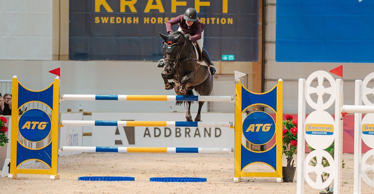 Emma Emanuelsson - Canbella Blue PS, - Jump Club Ridsportförening