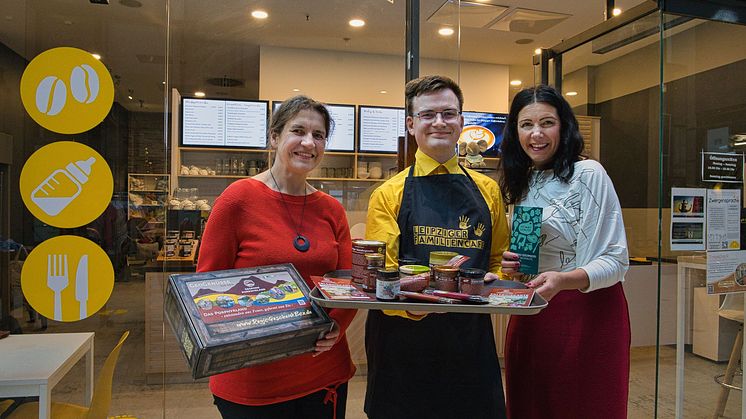 Eröffneten die Heimatgenuss-Aktionswochen: Rebecca Heinze, Steven Szatmari und Christine Klauder - Foto: Mark Lämmchen