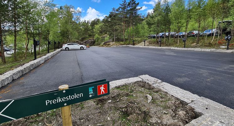 Elbillading på Preikestolen