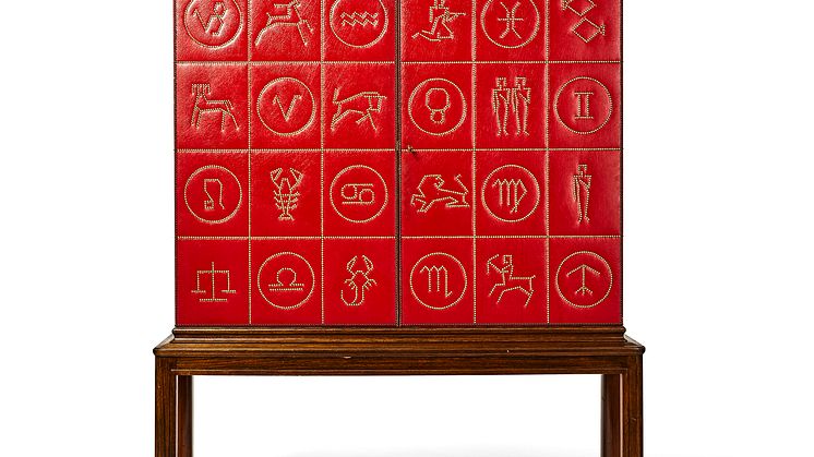 Skåp "Zodiakens tecken" av Otto Schulz