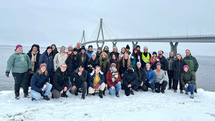 Die Gruppe im Aprilschnee - unterwegs zum Kvarken-Archipel (Foto: privat) 