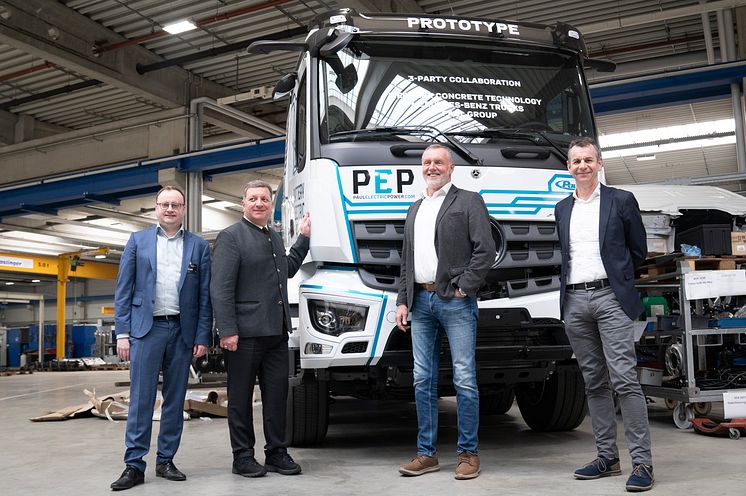 Bayerischer Verkehrsminister Bernreiter zu Besuch bei der Paul Group, 23.2.23-3