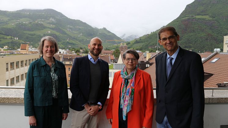 Universitätspräsidentin Prof.in Dr.in Verena Pietzner und Prof. Dr. Kim-Patrick Sabla Dimitrov, Vizepräsident für Studium und Lehre, waren zu Besuch bei der Freien Universität Bozen in Italien.