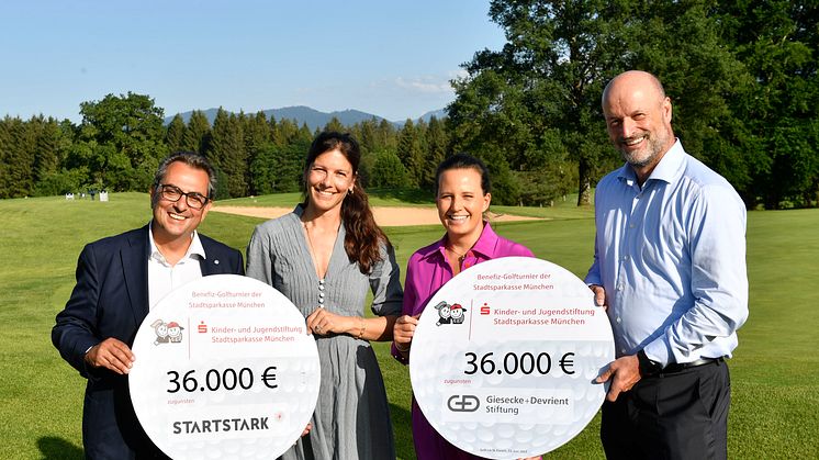 v.l.n.r.: Stavros Kostantinidis, Viktoria von Wulffen (STARTSTARK), Celia von Mitschke-Collande (Giesecke+Devrient) und Ralf Fleischer (SSKM).