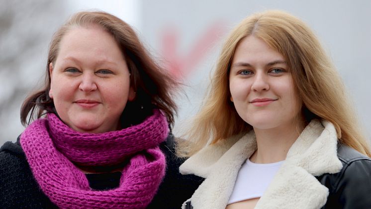 Sandra und Jasmin Kuba - Ausbildung und Studium an der Uni Vechta