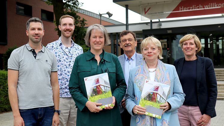 Prof. Dr. Kai Koch, Friedhelm Bruns, Prof.in Dr.in Verena Pietzner, Prof. Dr. Theo Hartogh, Monika Schnetkamp und Birgit Popien.