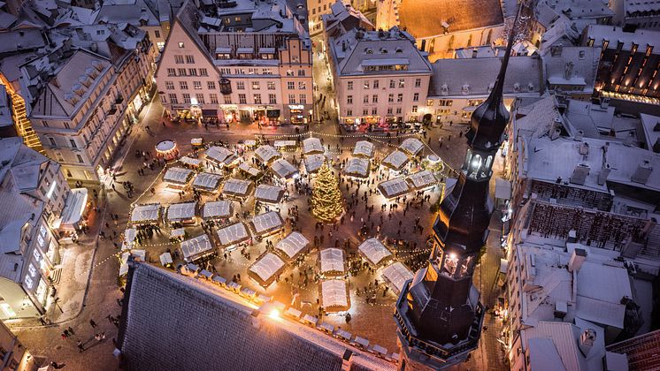 Tallinns julmarknad från ovan 