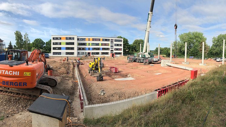 Bauarbeiten an der Zweifeldhalle in Niederwiesa gehen zügig voran