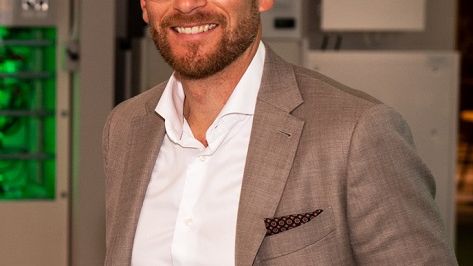 Michael Almqvist Masior, Marknadsdirektör