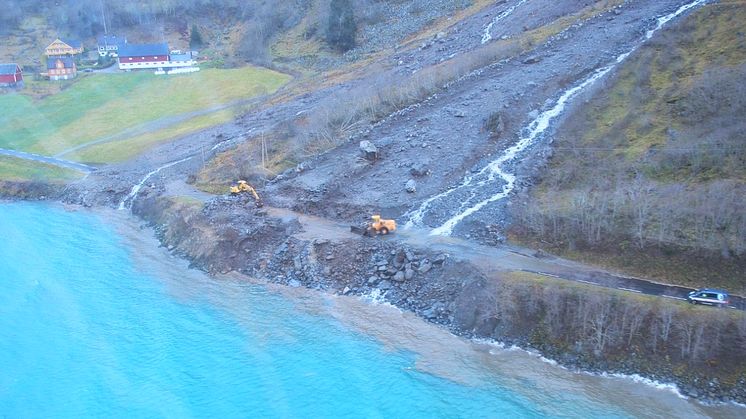Sørpeskredet i Oldedalen i Stryn er resultatet av stormen Hilde i november 2013. 
