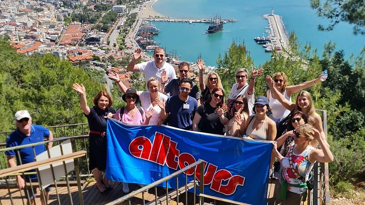 Auf dem Weg zur Burganlage von Alanya, Blick auf den Hafen inklusive.