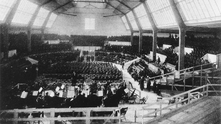 1910: Probe zur Uraufführung von Gustav Mahlers Achte Symphonie in der "Neuen Musik-Festhalle München"