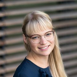 Viola Hinträger
