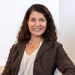 Katharina Th. Bramslev