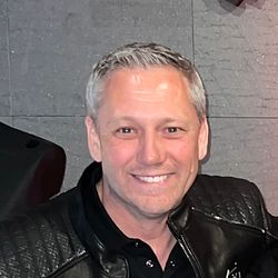 Stefan Larsson