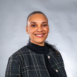 Maria Zinatbakhsh Popoola