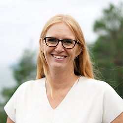 Claire Karlsson