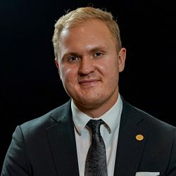 Viktor Lundblad (M)